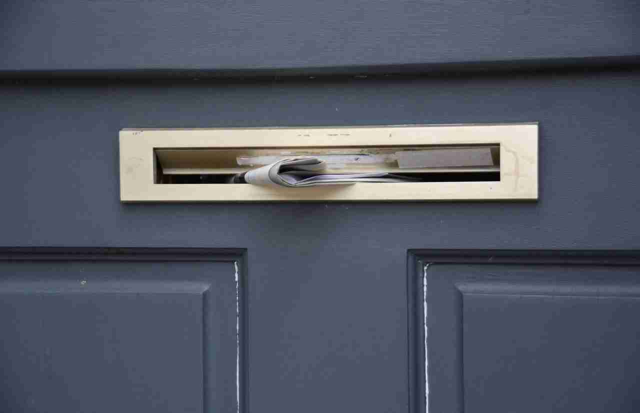 Injured Hand Letterbox Claim Letterbox Hand Injury Compensation Claim